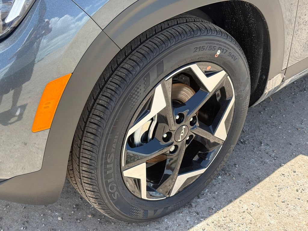 New 2026 Kia Seltos S FWD image 9