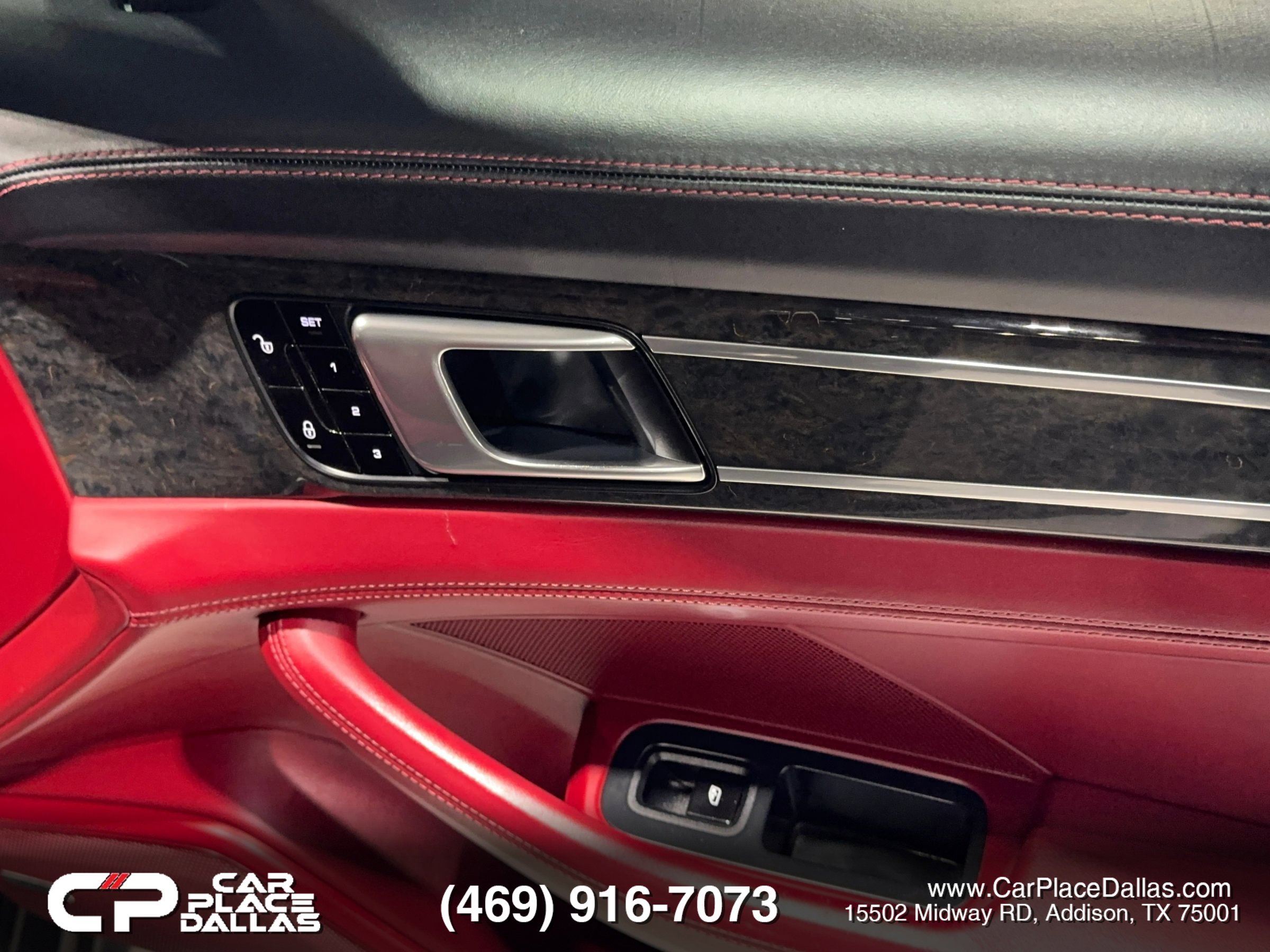 Used 2018 Porsche Panamera 4 image 22