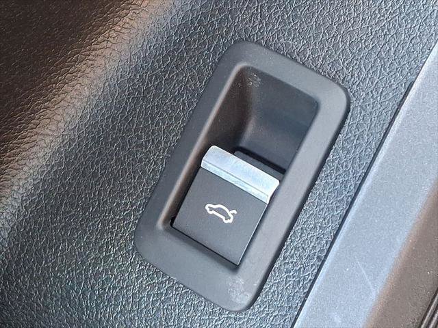 Certified 2024 Audi SQ5 Premium Plus AWD/4WD image 28