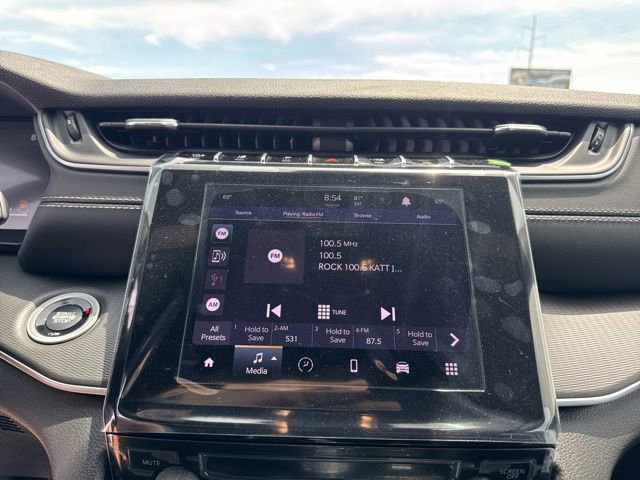 New 2025 Jeep Grand Cherokee L Laredo AWD/4WD image 18