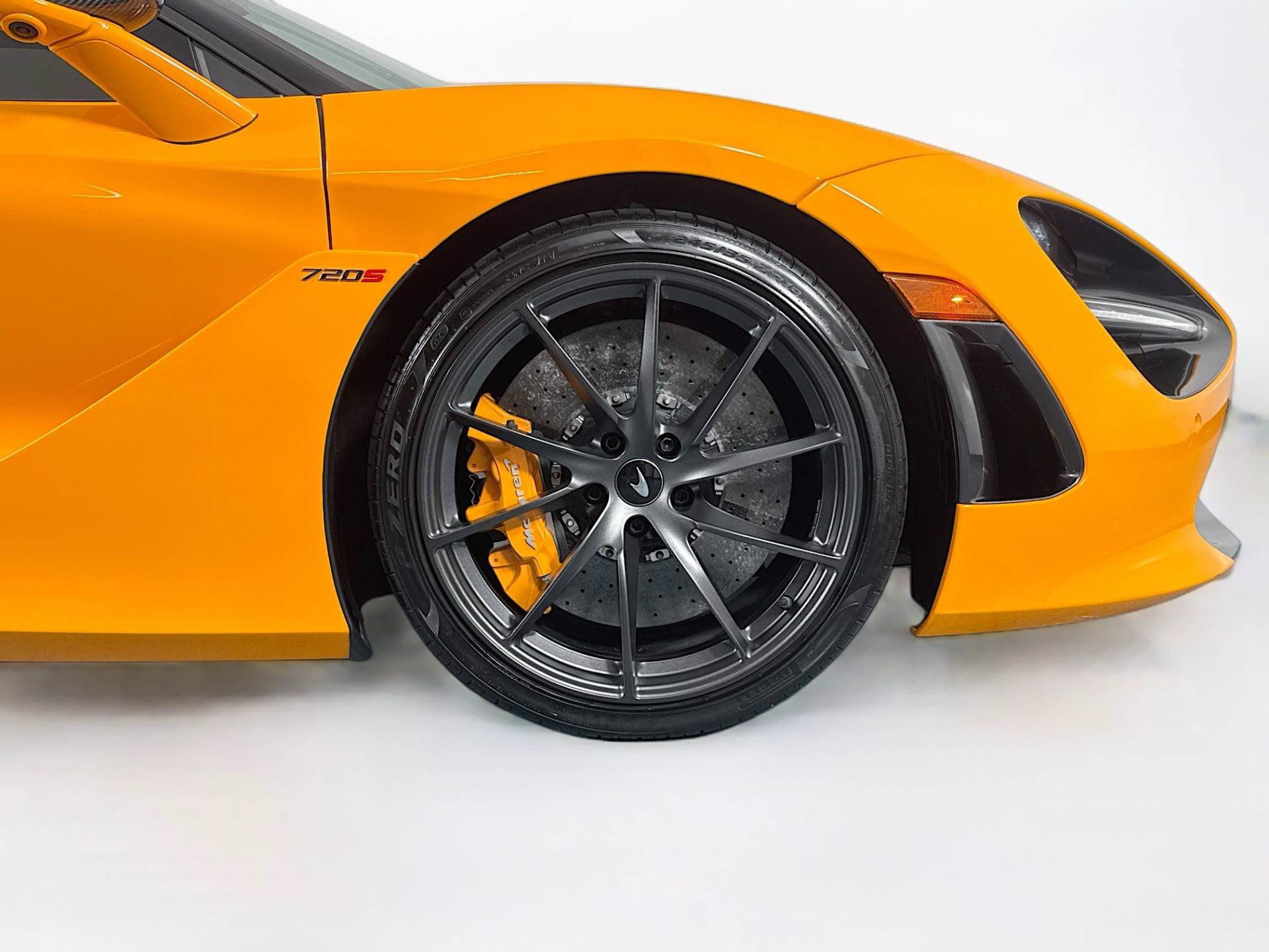 Used 2022 McLaren 720S Spider RWD image 62