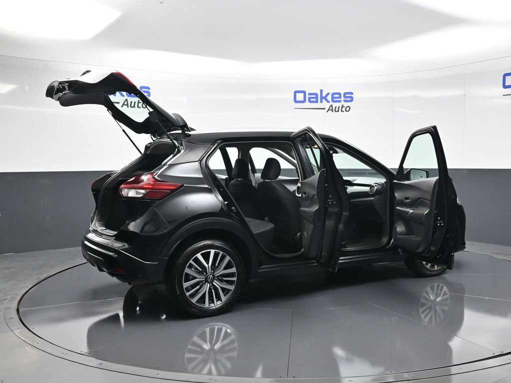 Used 2024 Nissan Kicks SV image 52