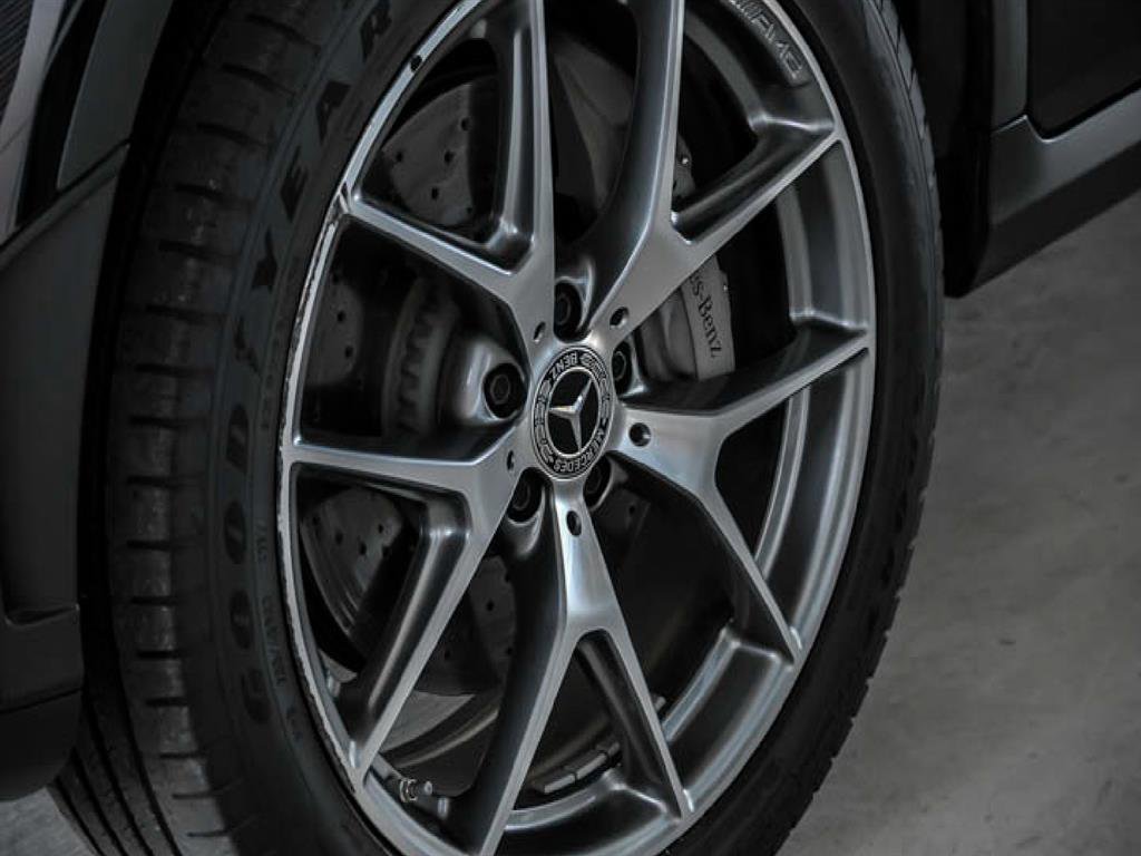 Used 2022 Mercedes-Benz GLC 300 4MATIC image 4