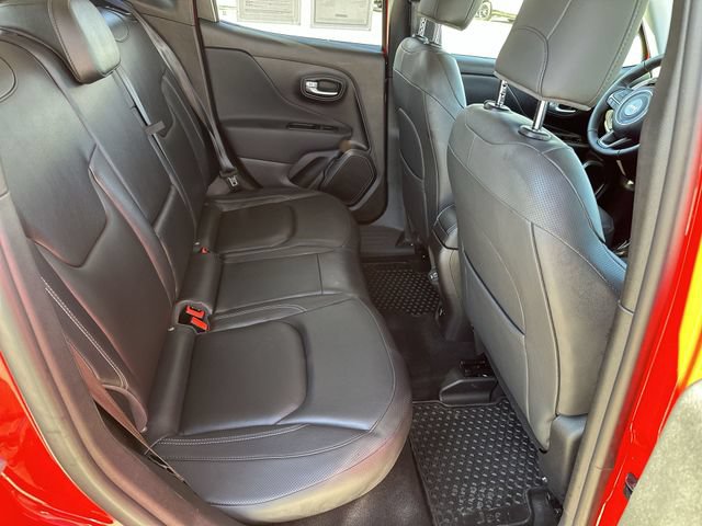 Used 2022 Jeep Renegade Limited AWD/4WD image 27
