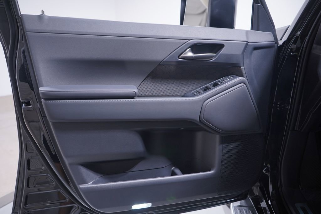 Used 2026 Lexus GX 550 w/ Accessory Package (2T) AWD/4WD image 15