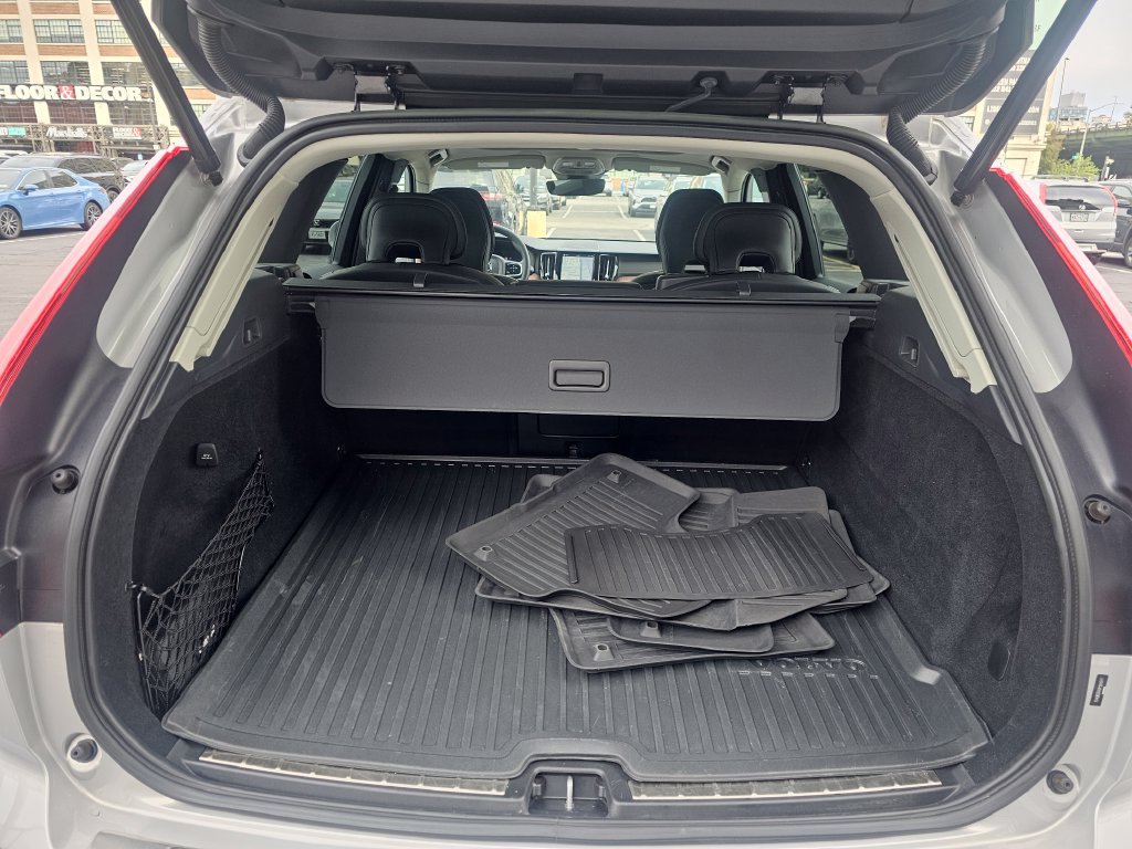 Certified 2023 Volvo XC60 B6 Ultimate AWD/4WD image 29