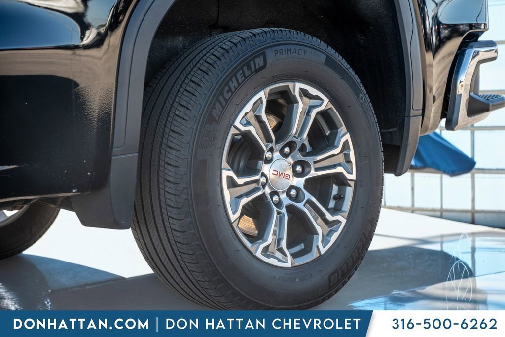 Used 2025 GMC Sierra 1500 SLT AWD/4WD image 40