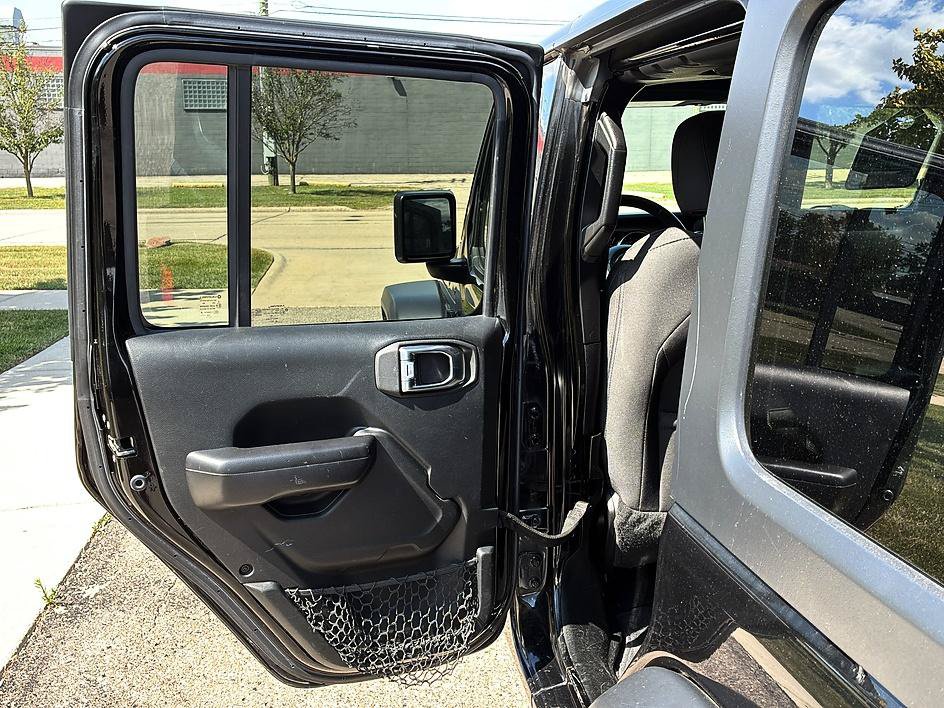 Used 2020 Jeep Wrangler Unlimited Sport S AWD/4WD image 28