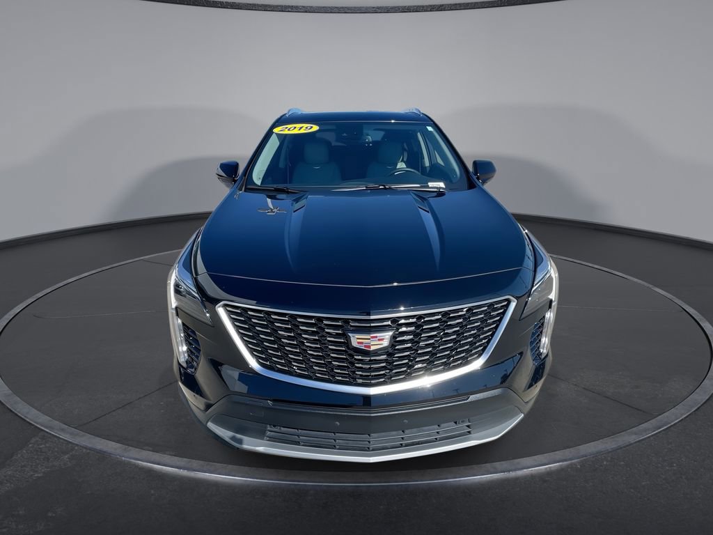 Used 2019 Cadillac XT4 Premium Luxury AWD/4WD image 3