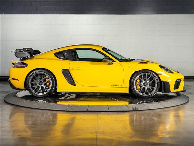 Used 2025 Porsche 718 Cayman GT4 RS image 8