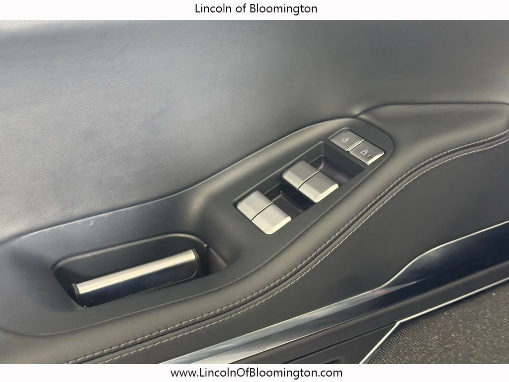 Used 2025 Lincoln Navigator L Reserve image 18