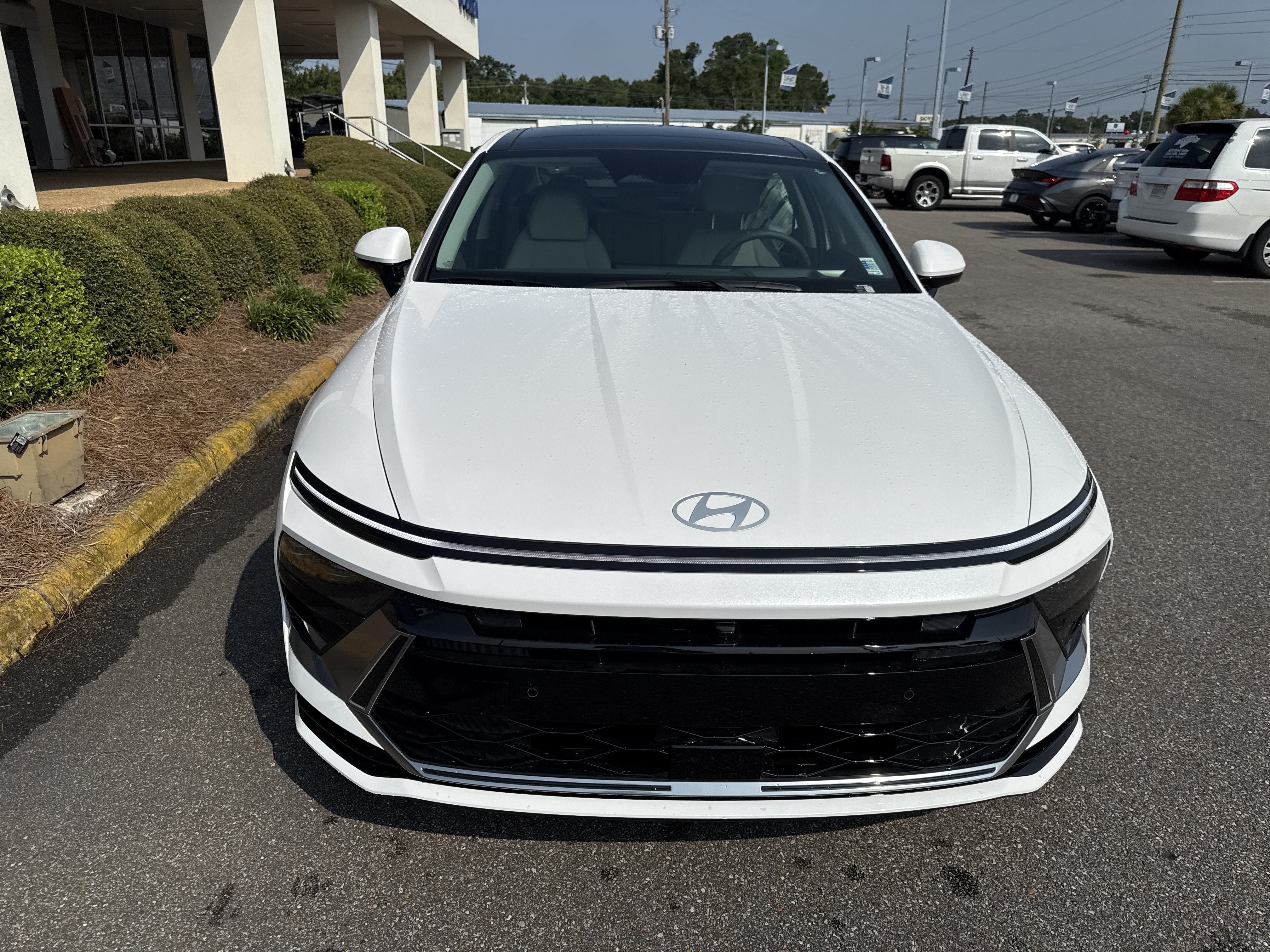 New 2026 Hyundai Sonata Limited FWD image 6