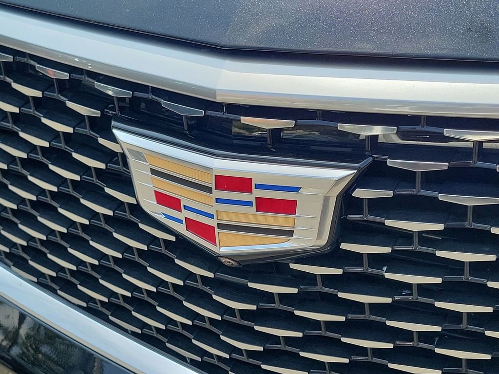 Used 2025 Cadillac XT6 Premium Luxury w/ Technology Package FWD image 31