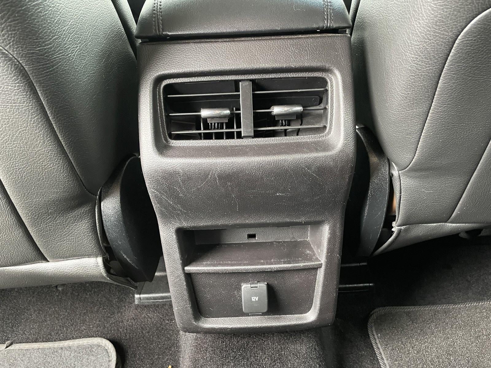 Used 2017 Ford Edge SE w/ Cargo Accessory Package FWD image 41