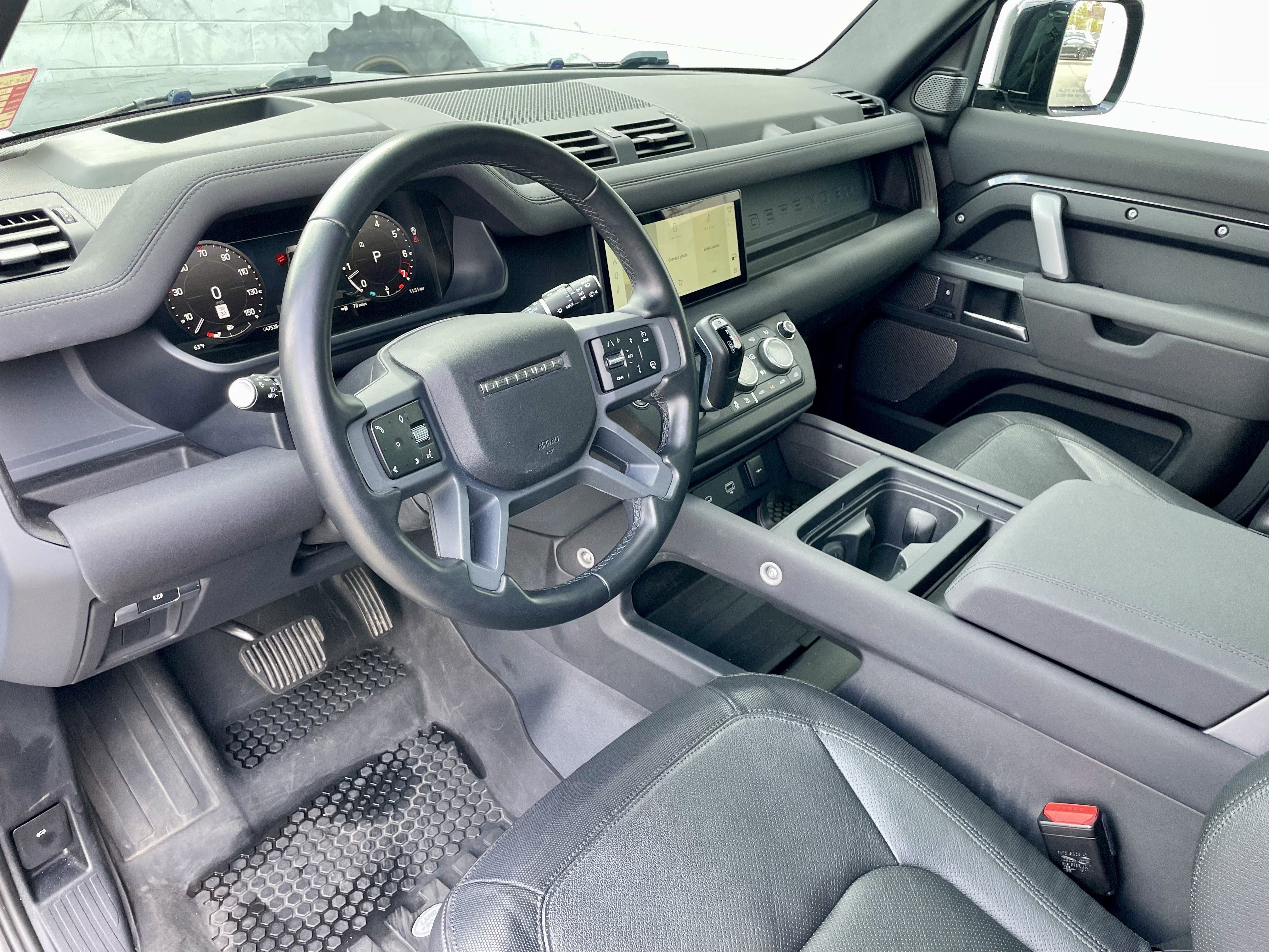 Certified 2023 Land Rover Defender 110 X-Dynamic SE image 13