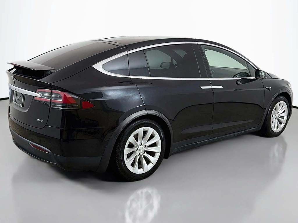 Used 2017 Tesla Model X 90D AWD/4WD image 13