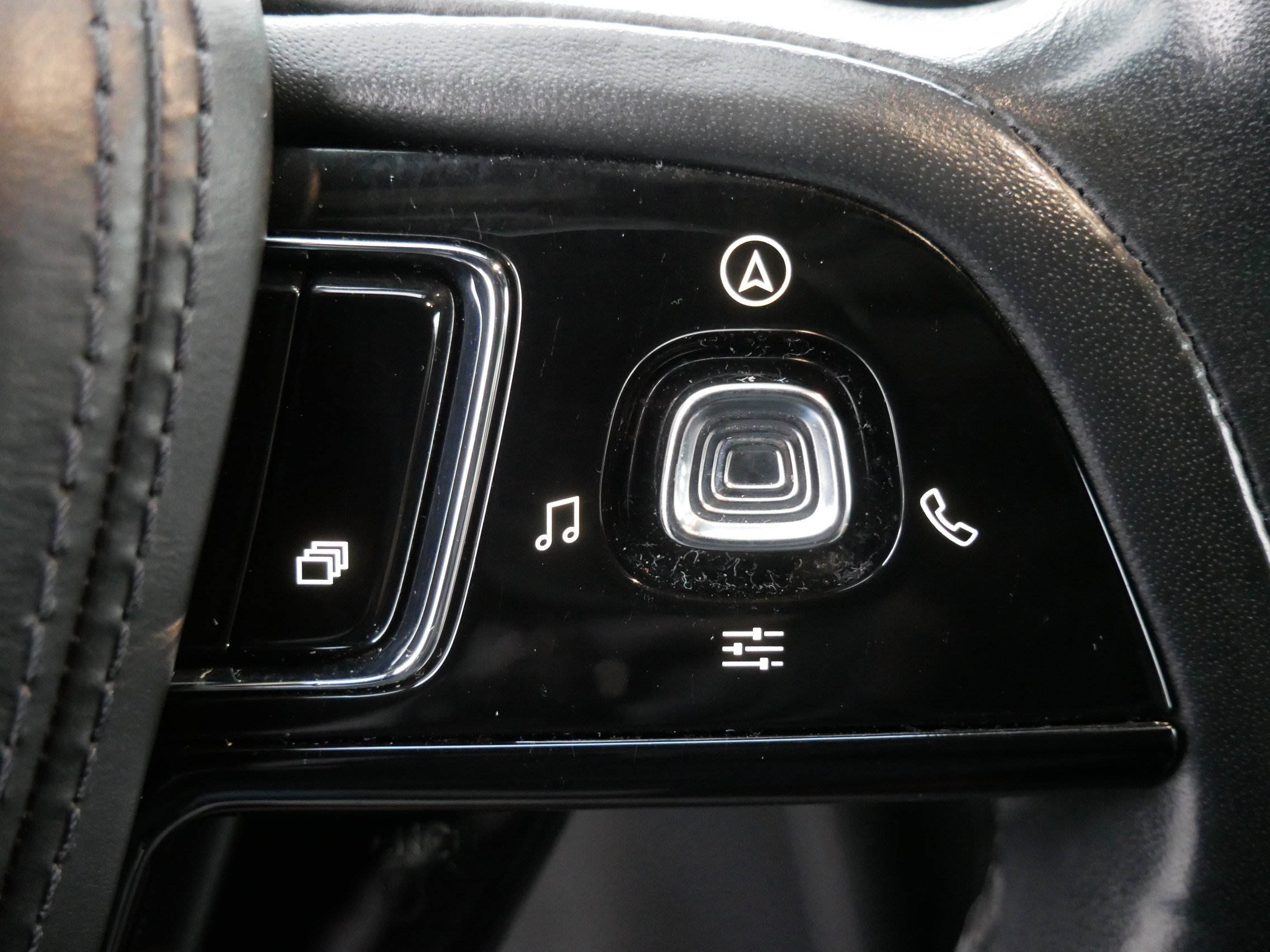 Used 2021 Lincoln Aviator Reserve w/ Equipment Group 202A image 28