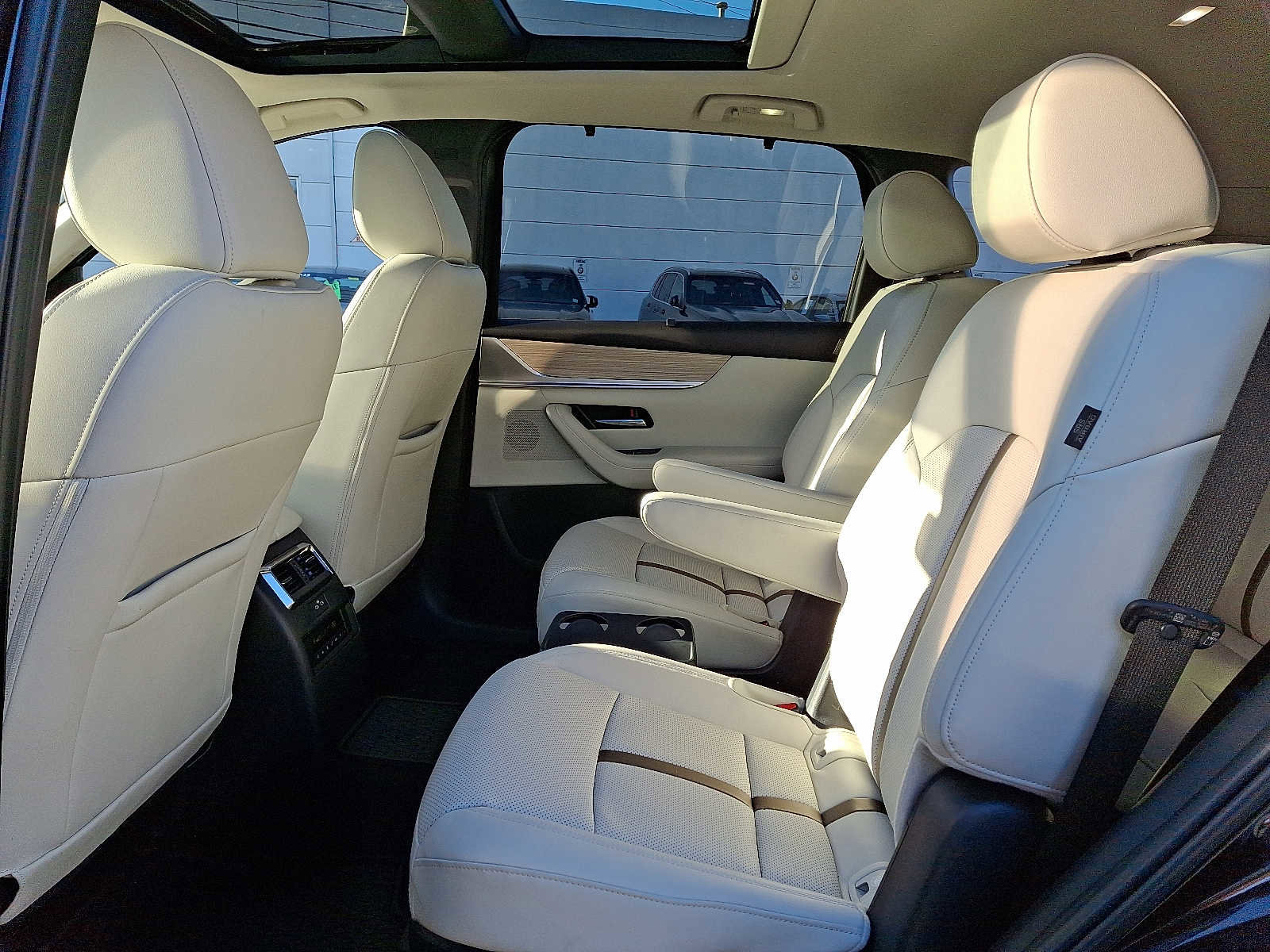 Certified 2024 MAZDA CX-90 3.3 Turbo S w/ Premium Package image 10