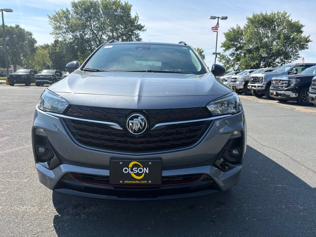 Certified 2021 Buick Encore GX Select w/ Advanced Technology Package AWD/4WD image 2