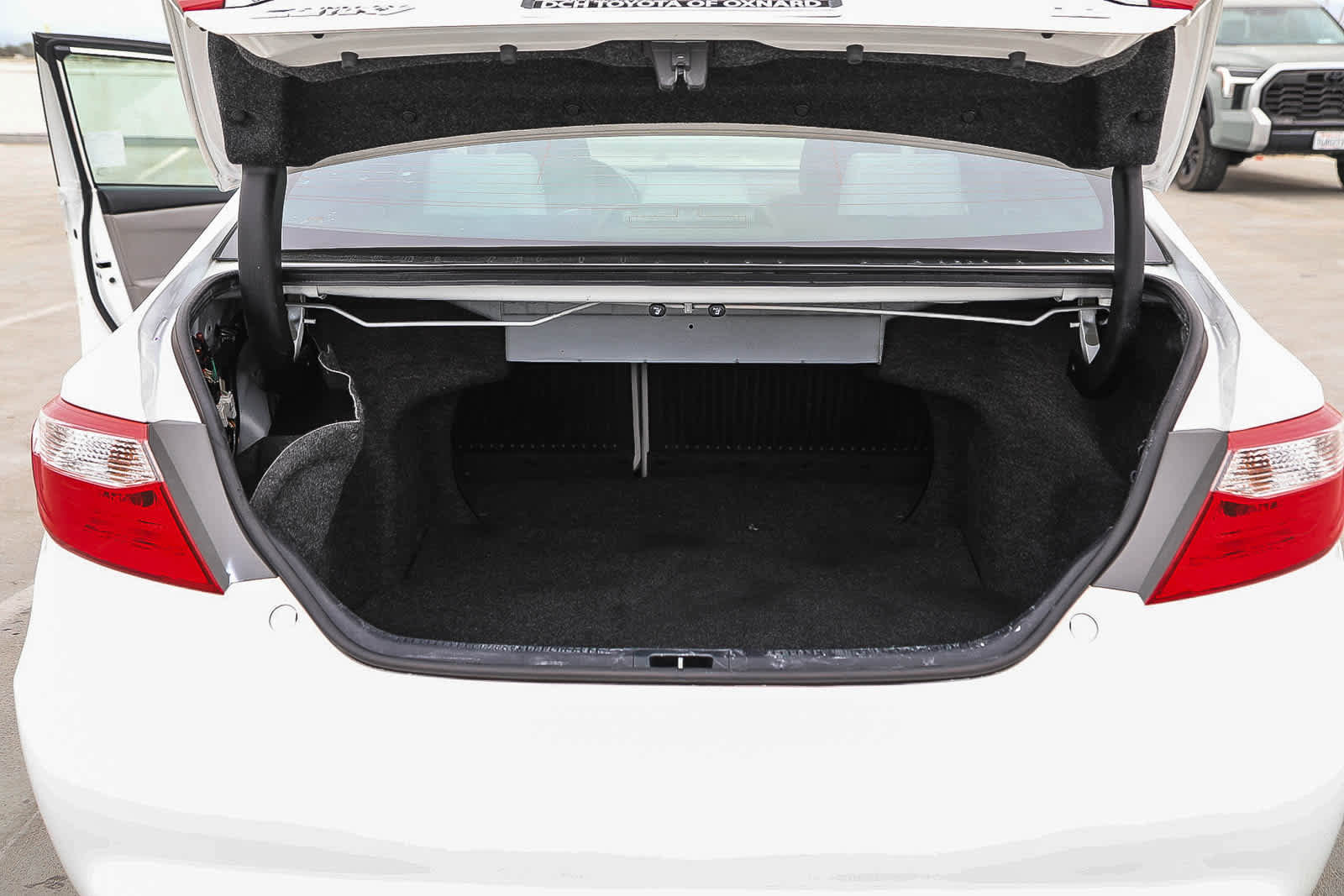 Certified 2017 Toyota Camry LE image 25