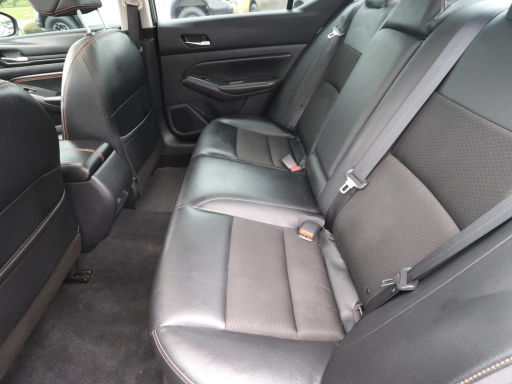 Used 2020 Nissan Altima 2.5 SR w/ Premium Package FWD image 12