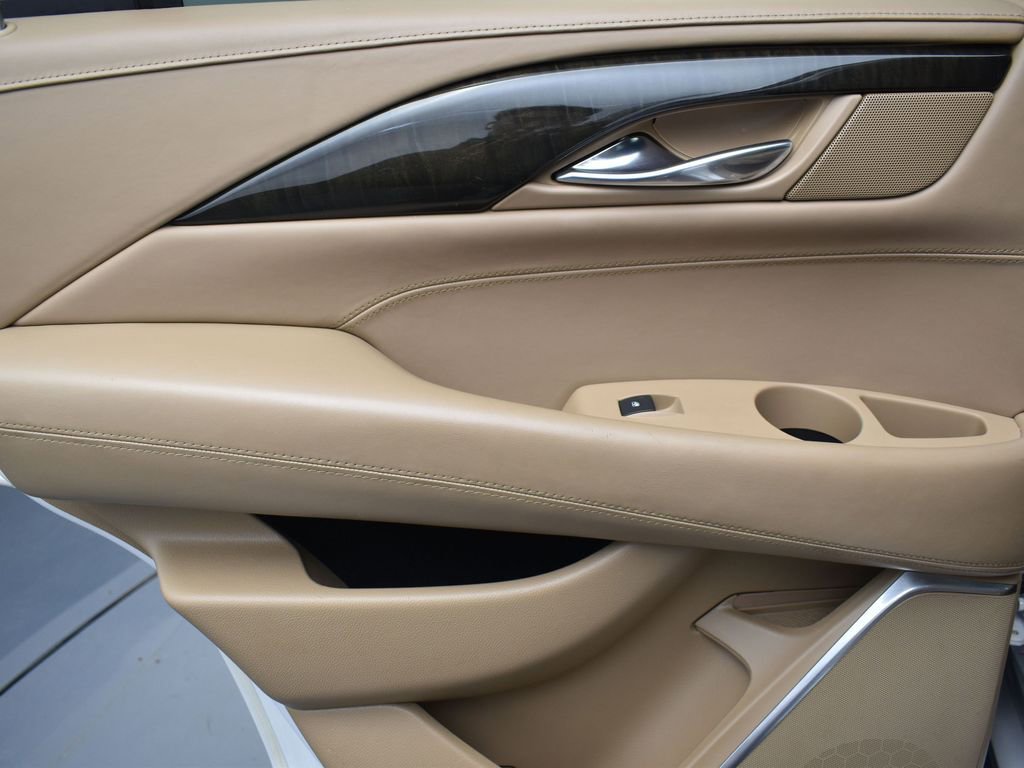Used 2019 Cadillac Escalade Platinum image 23