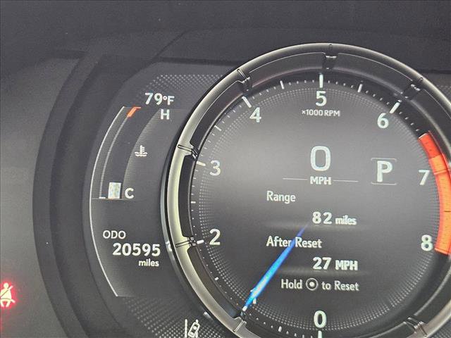 Used 2022 Lexus IS 350 F Sport RWD image 11
