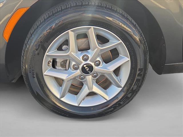 Used 2024 Kia Soul LX w/ Option Group 015 FWD image 22