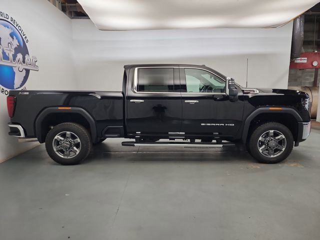 New 2026 GMC Sierra 2500 SLT image 9
