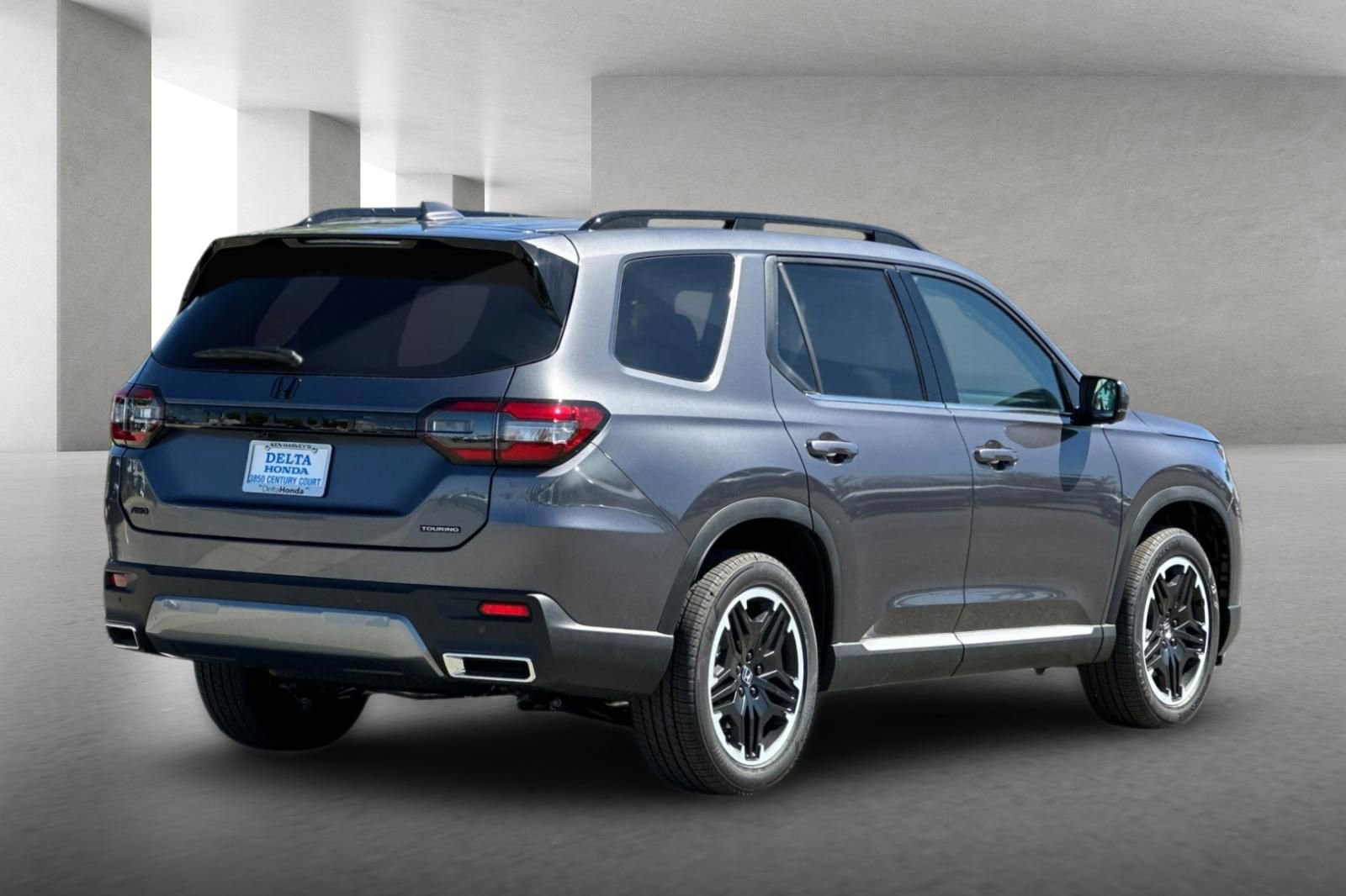 New 2026 Honda Pilot Touring image 4