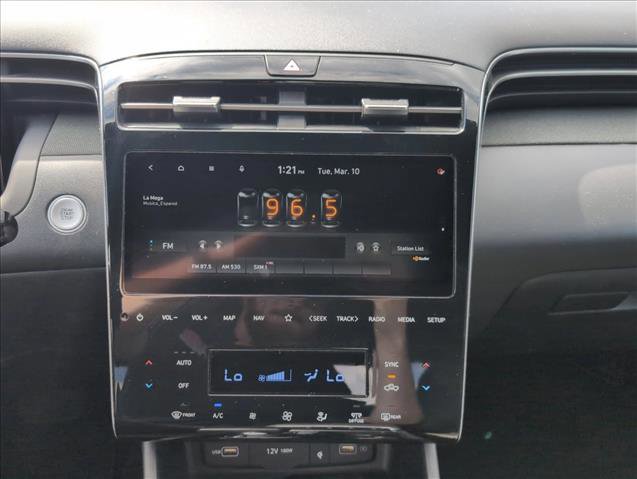 Used 2022 Hyundai Santa Cruz Limited image 13