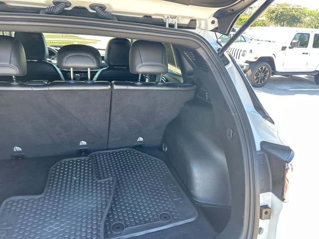 Used 2024 Jeep Compass Trailhawk image 29