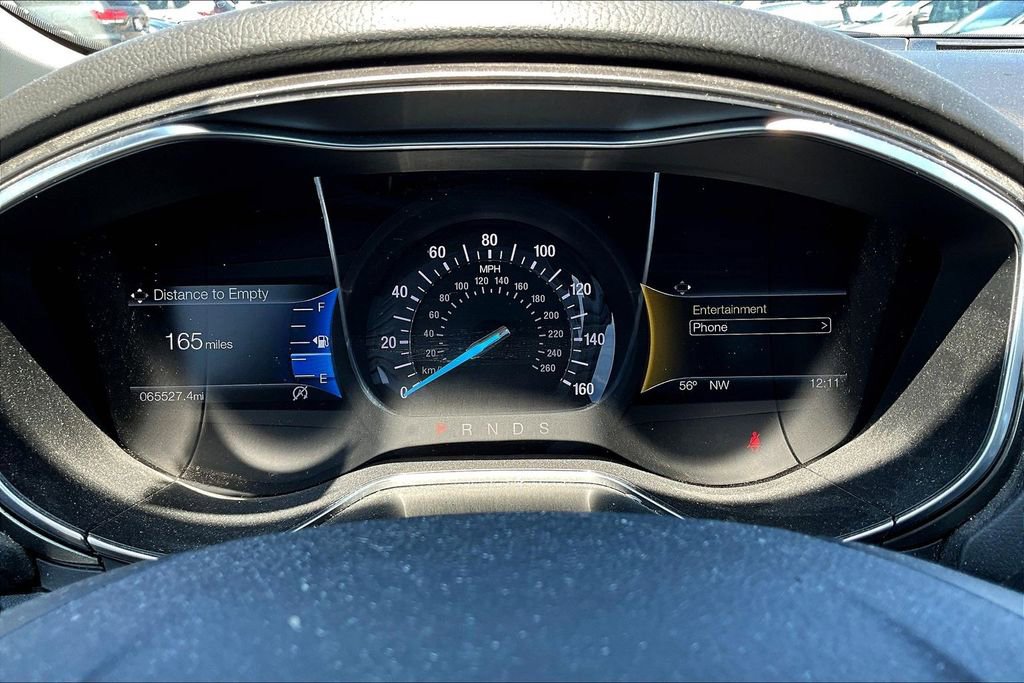Used 2017 Ford Fusion SE w/ Fusion SE Technology Package FWD image 12