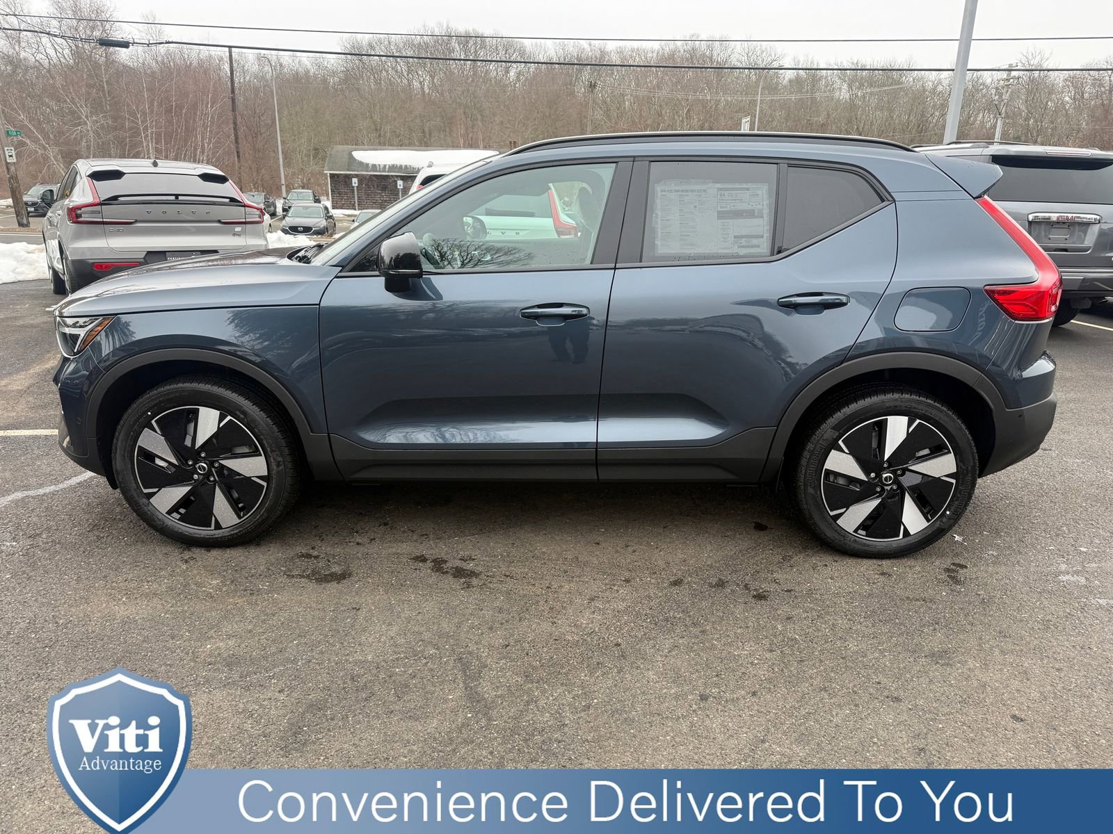 New 2026 Volvo EX40 Plus w/ Climate Package image 5