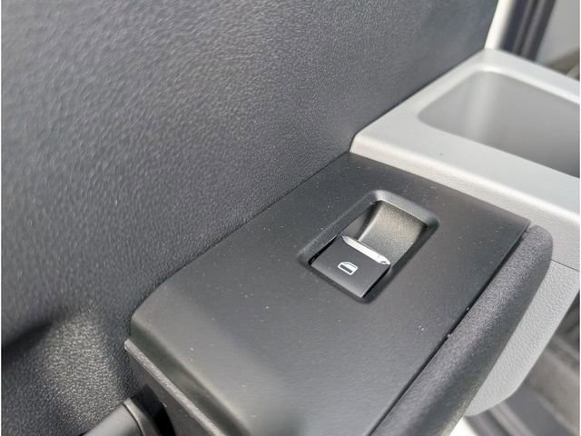 New 2025 Ford F550 4x4 Crew Cab image 14