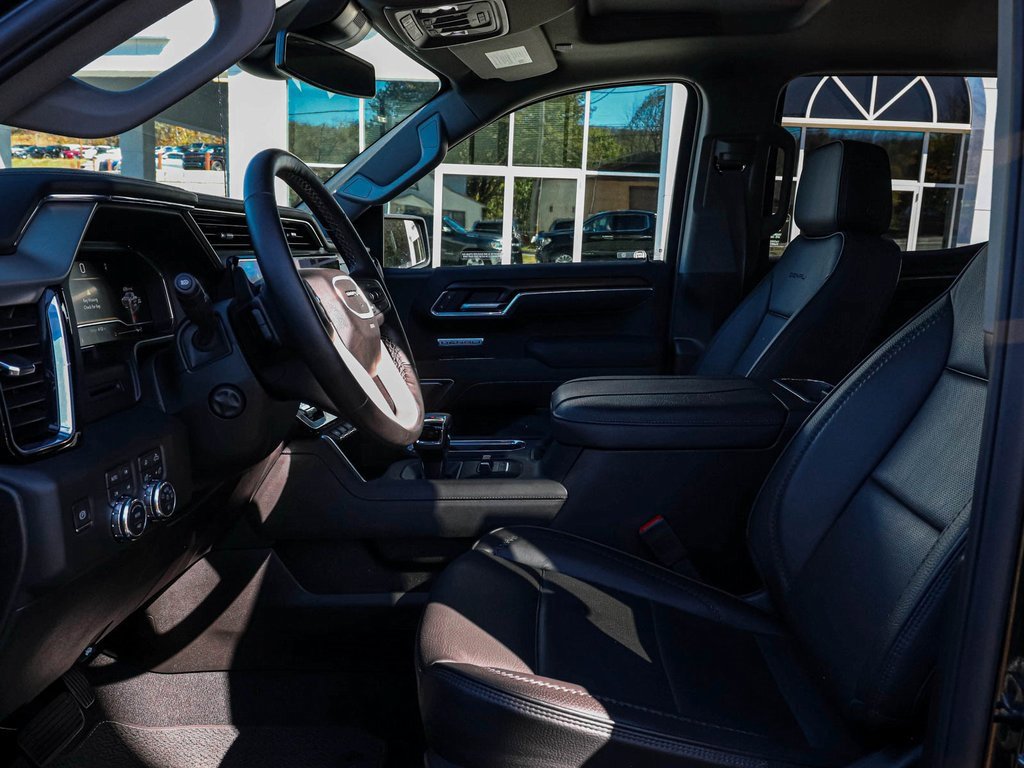 Used 2025 GMC Sierra 1500 Denali image 25