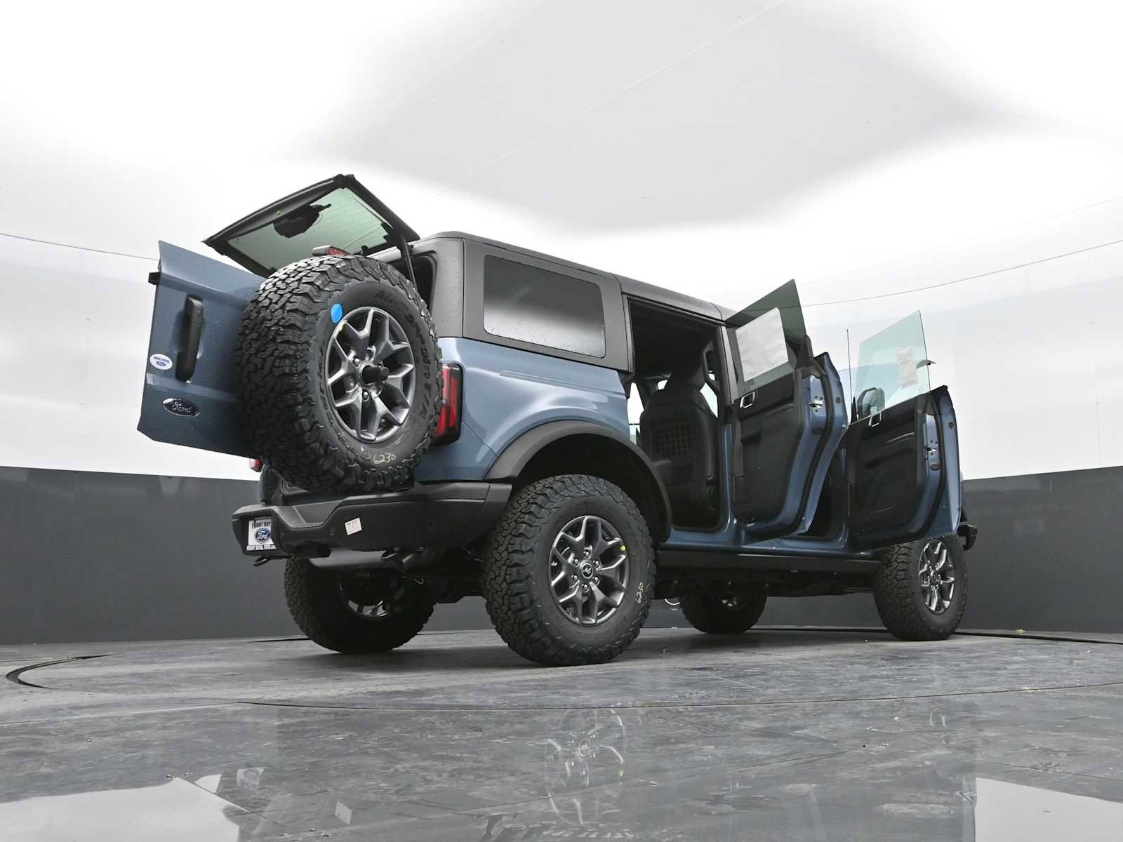 New 2025 Ford Bronco Badlands image 69
