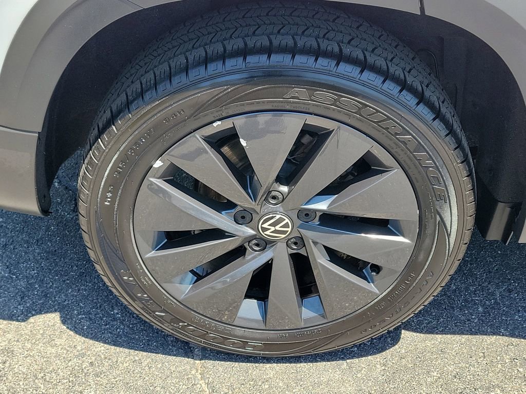 Used 2022 Volkswagen Taos S FWD image 6