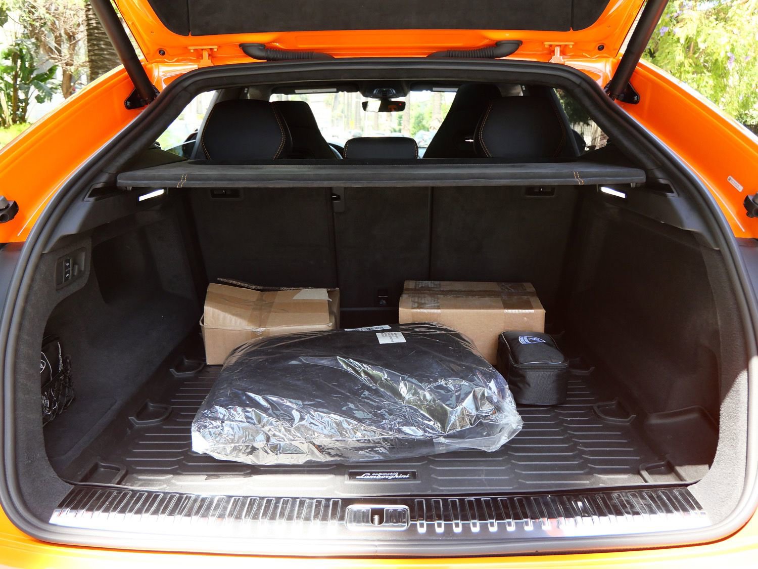 Used 2021 Lamborghini Urus AWD/4WD image 23