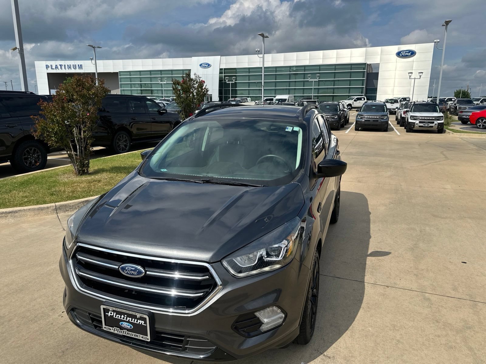 Used 2019 Ford Escape SE FWD image 24