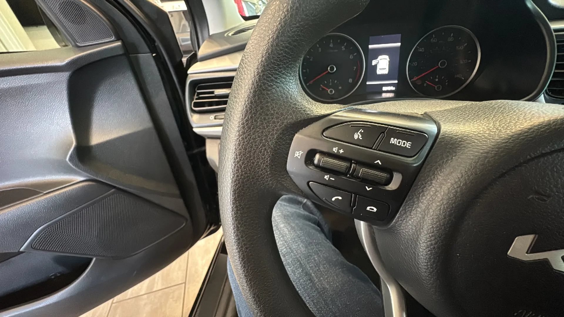 Used 2023 Kia Rio S w/ Technology Package FWD image 32
