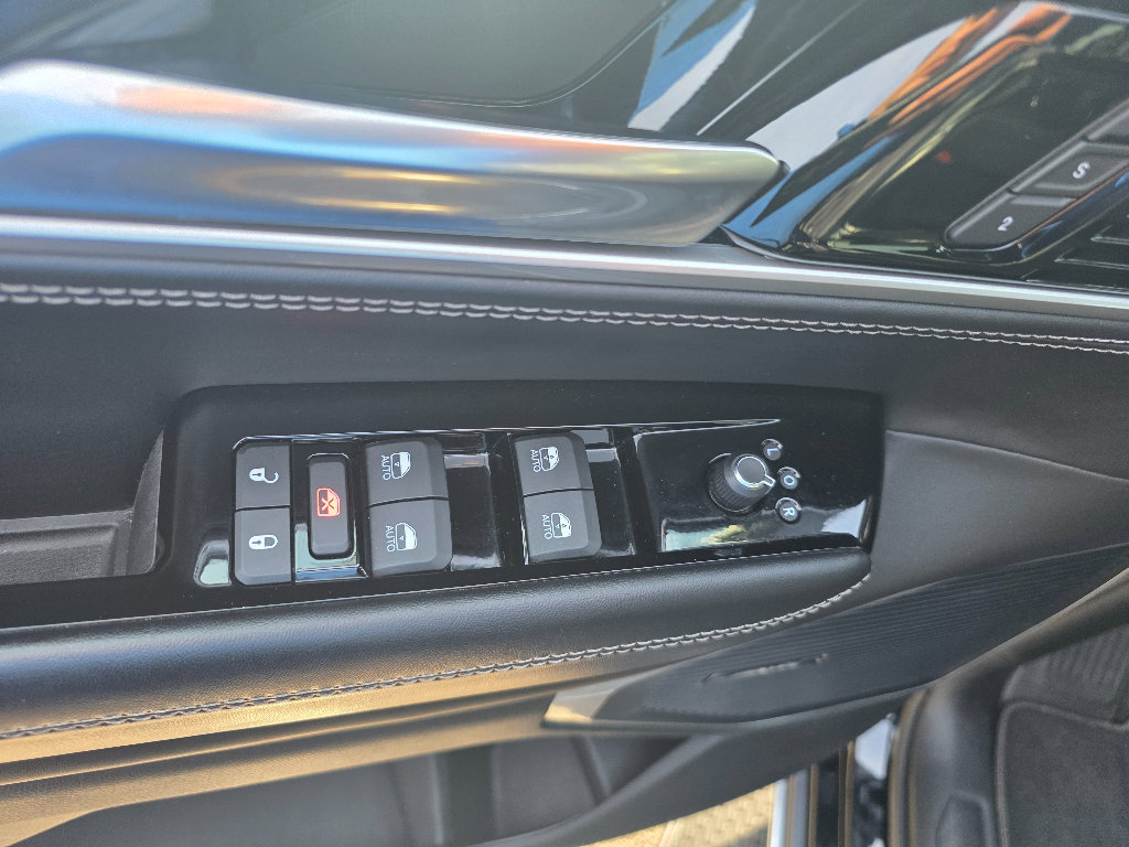 Used 2022 Jeep Wagoneer Series I w/ Premium Group I image 11