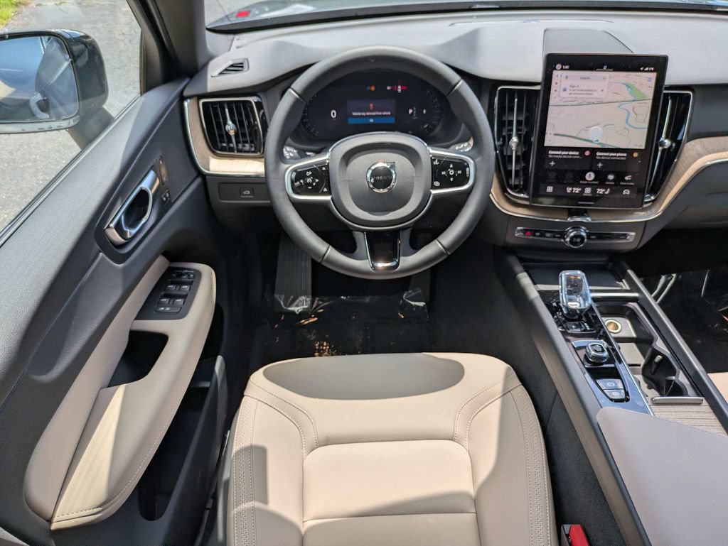 New 2026 Volvo XC60 B5 Plus w/ Protection Package Premier AWD/4WD image 17