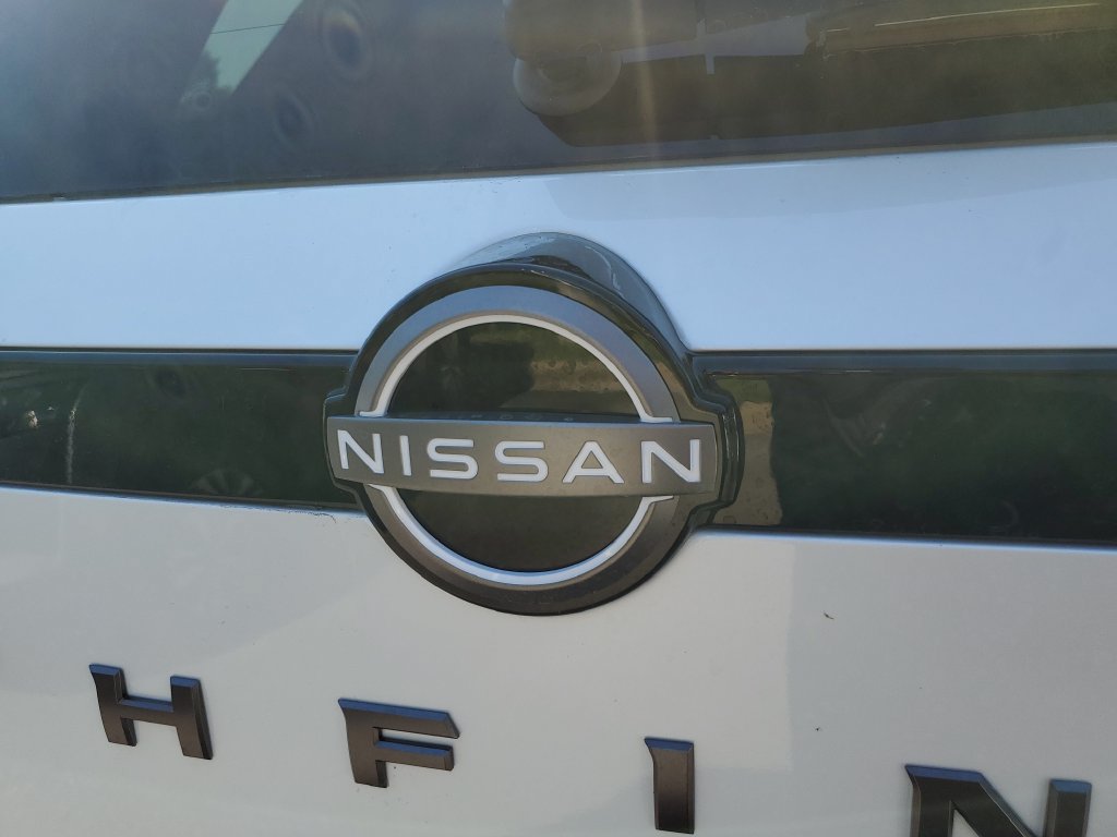 New 2026 Nissan Pathfinder SL FWD image 8