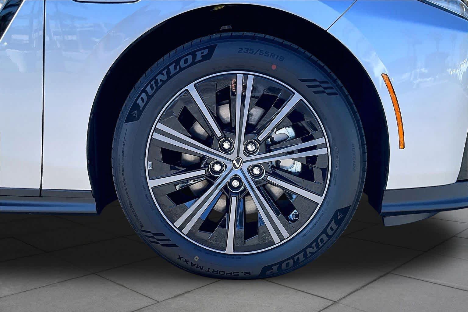New 2026 Lexus ES 350e w/ Convenience Package FWD image 9