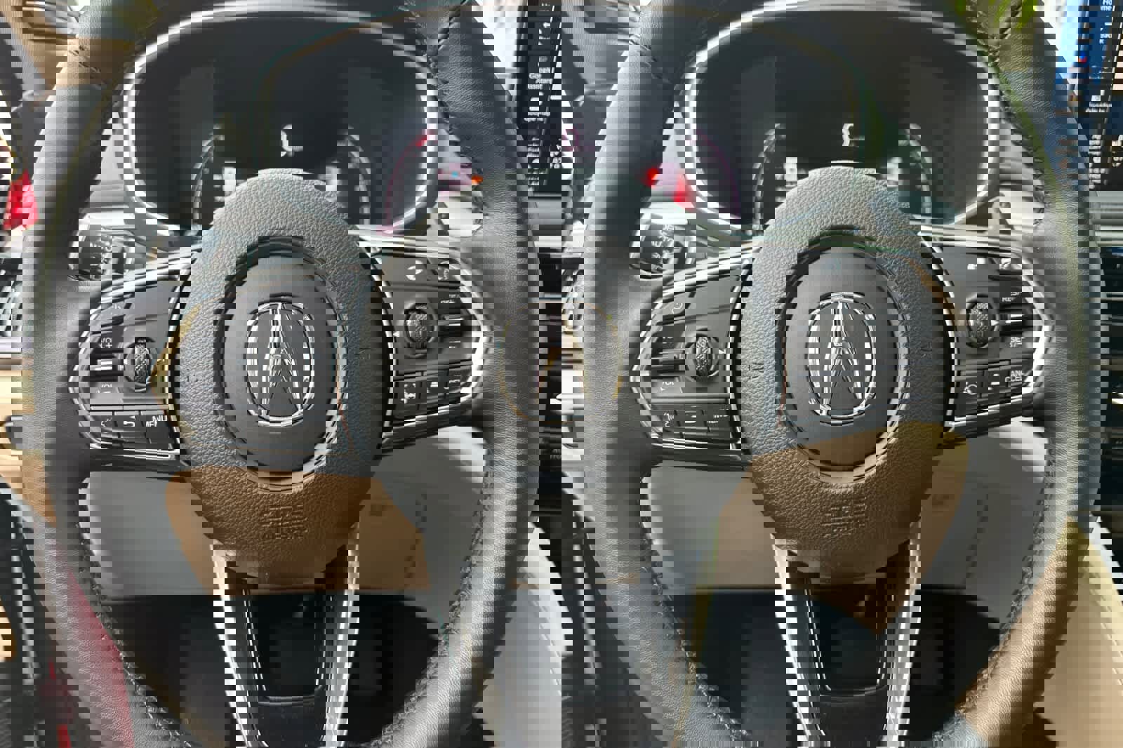 Used 2025 Acura MDX SH-AWD w/ Technology Package image 24