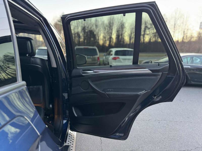 Used 2012 BMW X5 xDrive35i image 16