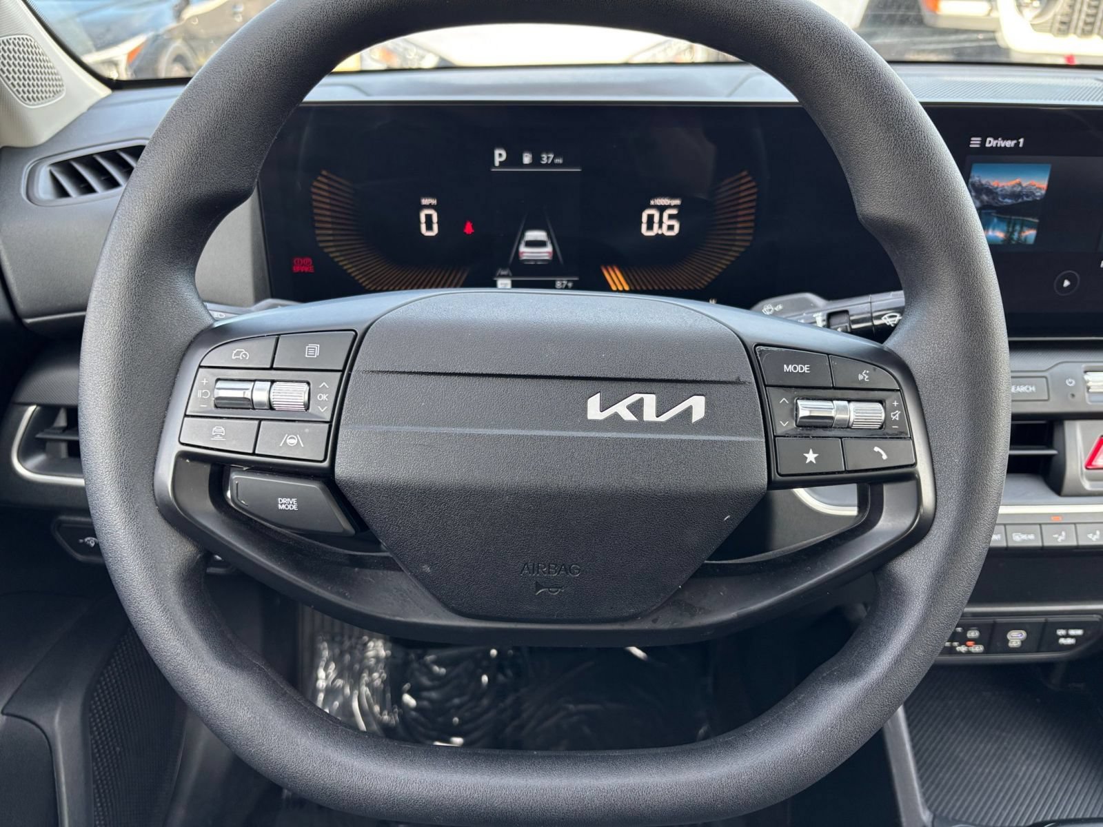 Used 2025 Kia K4 FWD image 27