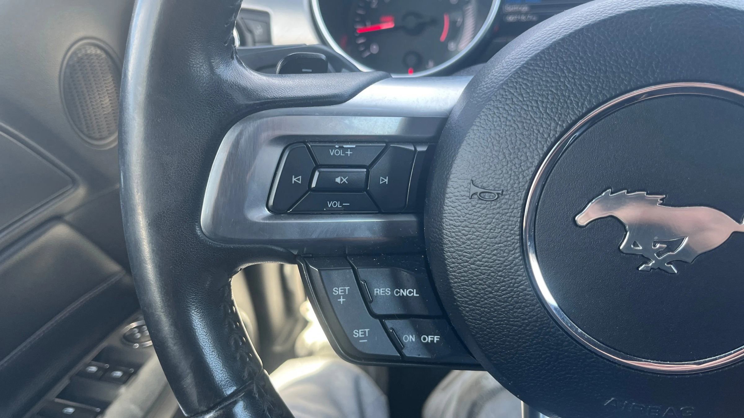 Used 2020 Ford Mustang Premium image 26