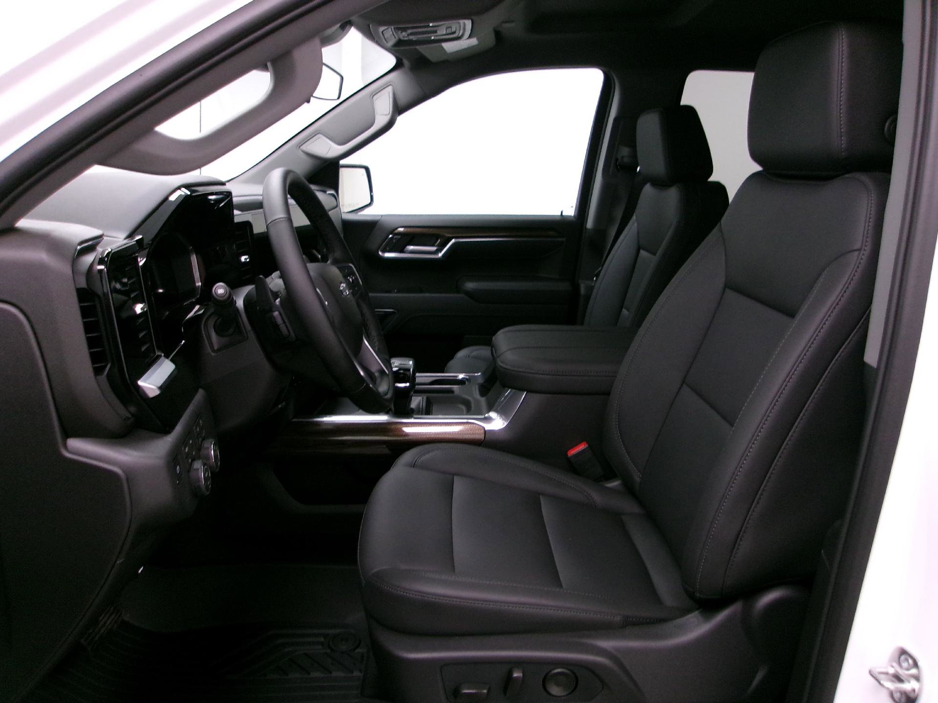 New 2026 Chevrolet Silverado 1500 LT Trail Boss w/ LT Trail Boss Premium Package AWD/4WD image 8